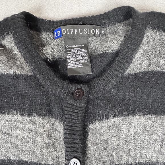 Vintage Cardigan Size S Gray Black Red Argyle 80's - Picture 3 of 8